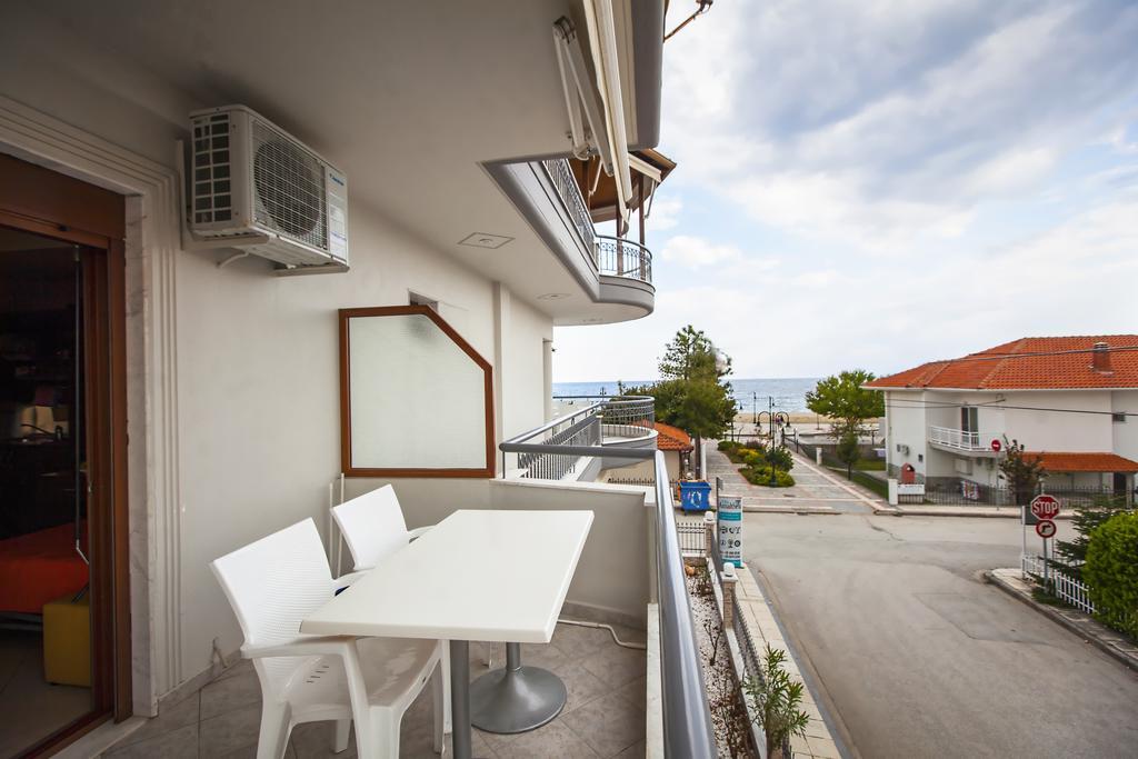 Villa Amalia Sun Beach Nea Vrasna Exterior photo